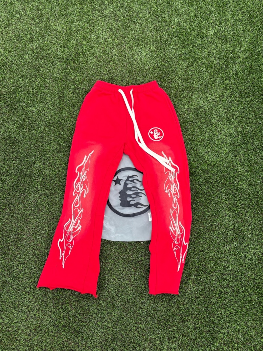 *BRAND NEW* RED HELLSTAR SWEATPANTS